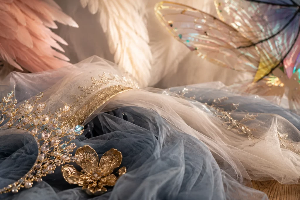 Fantasy Accessoires, Fluegel und Kostueme fuer kreative Fotoshootings