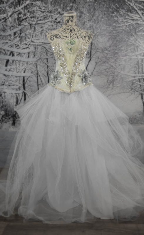 Eiskönigin-Ice Queen-Prinzessin-Angel-Outfits-Kostüme-Fotoshooting-Photoshooting-Winter-Schweiz 2